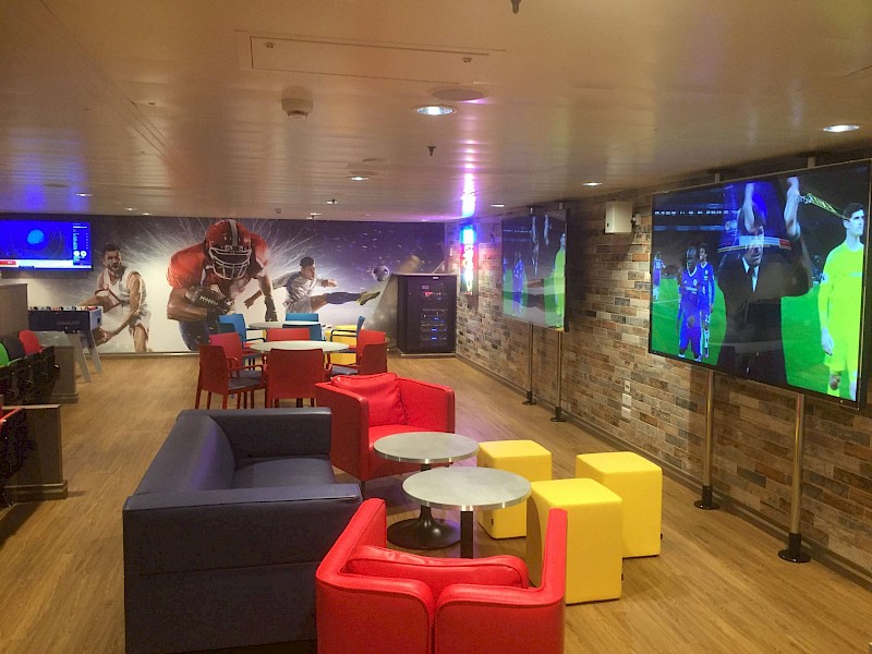 Queen Mary 2 - June 2017