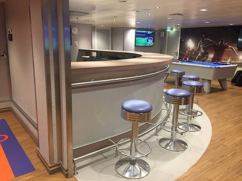 Queen Mary 2 - June 2017